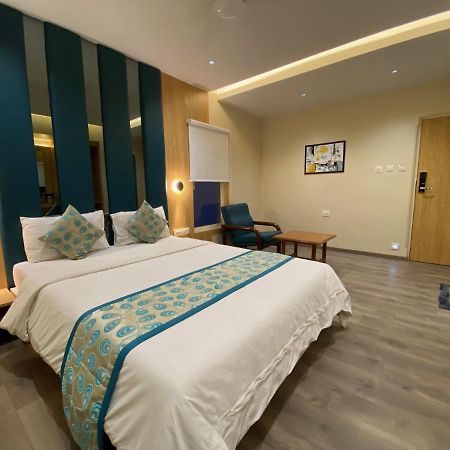 ואדודרה Hotel Apex International מראה חיצוני תמונה
