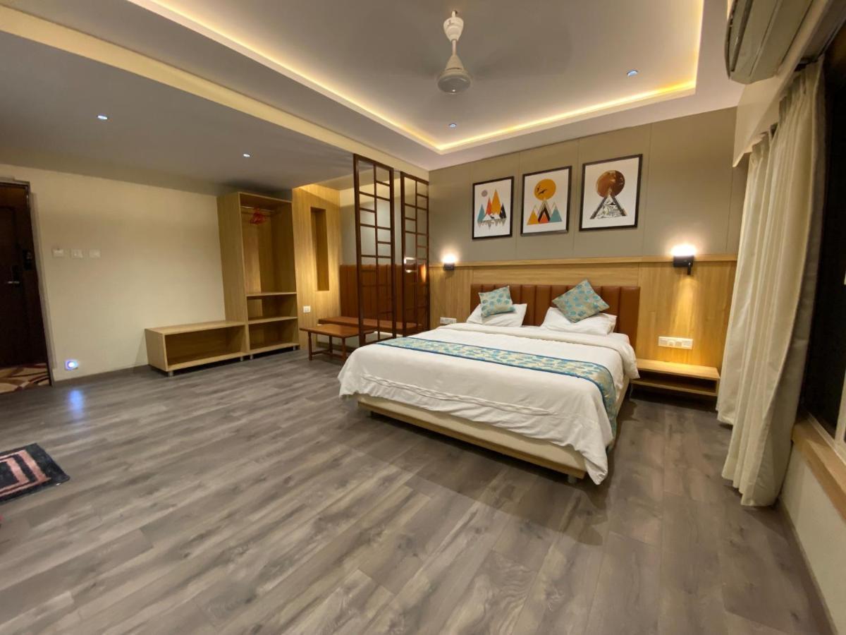 ואדודרה Hotel Apex International מראה חיצוני תמונה