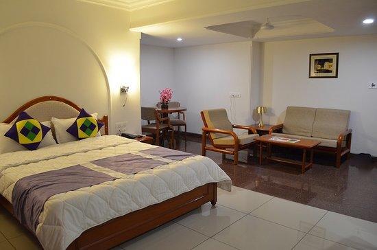ואדודרה Hotel Apex International מראה חיצוני תמונה