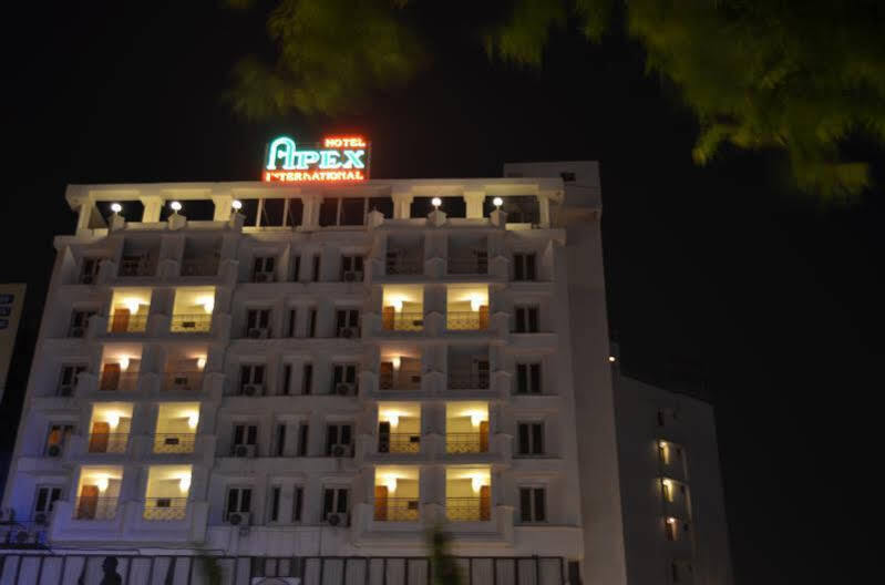 ואדודרה Hotel Apex International מראה חיצוני תמונה